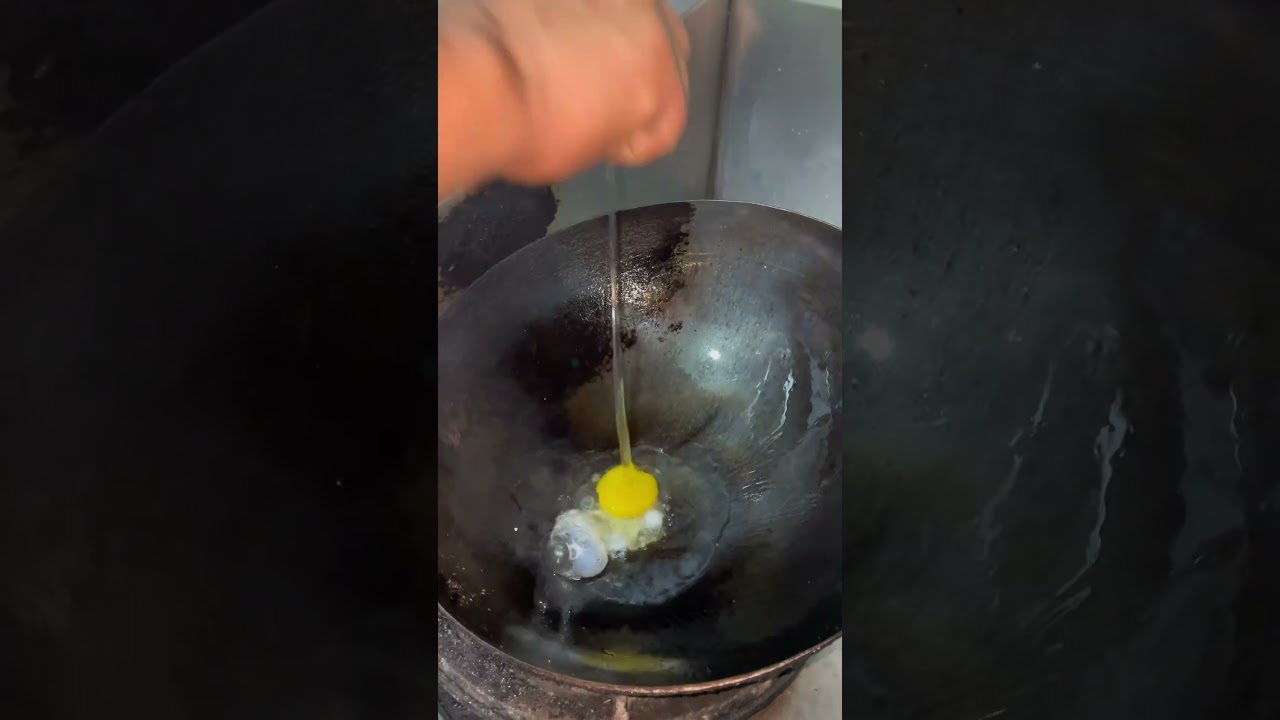 Receta Exclusiva de Arroz Chaufa por Carlos Fernández de Iquitos Este título está diseñado para capturar tanto la esencia de la receta en cuestión, como el origen y la autoría única de la misma, colaborando eficazmente para posicionarse correctamente en los motores de búsqueda para usuarios interesados en recetas específicas y auténticas de arroz chaufa