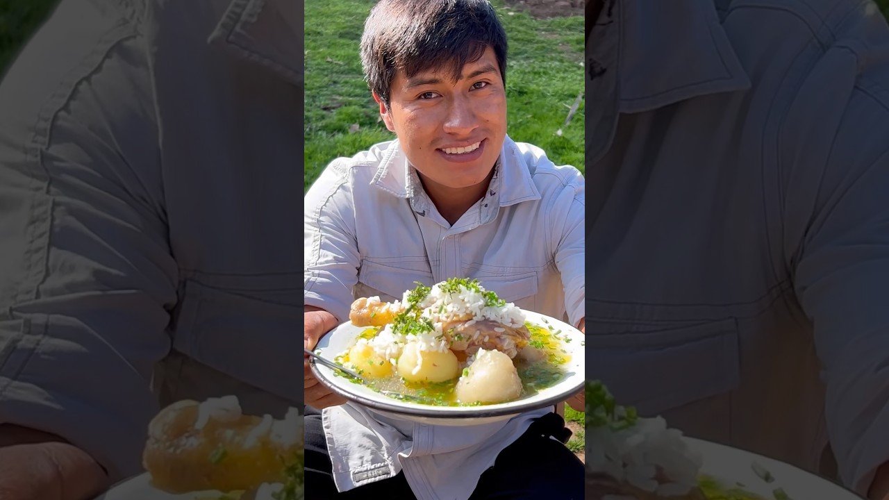 Auténtico Caldo de Gallina al Estilo de Claudia Navarro - Receta Tradicional de Cusco | Aprende Cómo Prepararlo