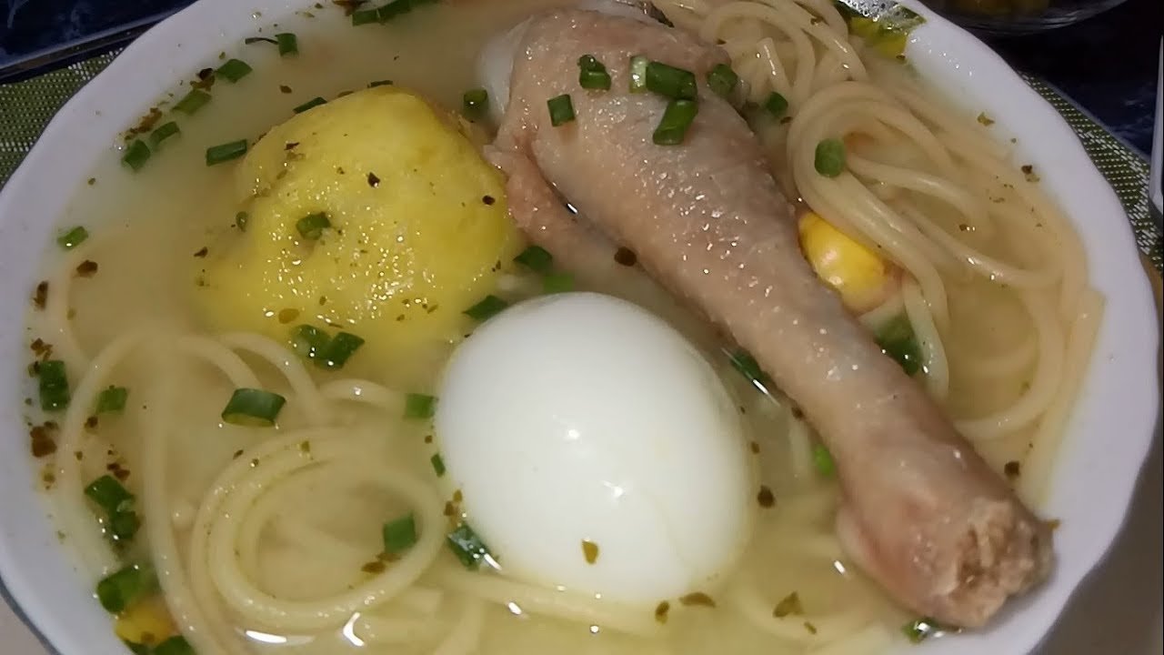 Caldo de Gallina Tradicional: Receta Casera de Verónica Silva en Trujillo | Sabor Auténtico Peruano