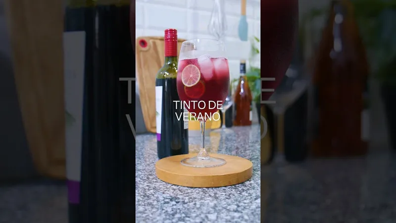 Cómo Preparar el Mejor Cóctel con Vino Tinto para Sorprender este 14 de Febrero