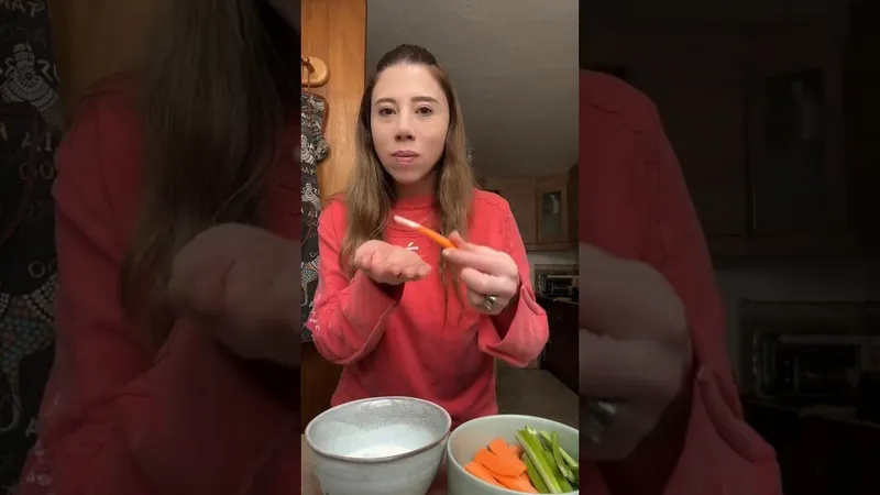 Descubre el Mejor Acompañamiento: ¿Has Probado Crudités con Dip de Pepino? ¡Te Sorprenderá!