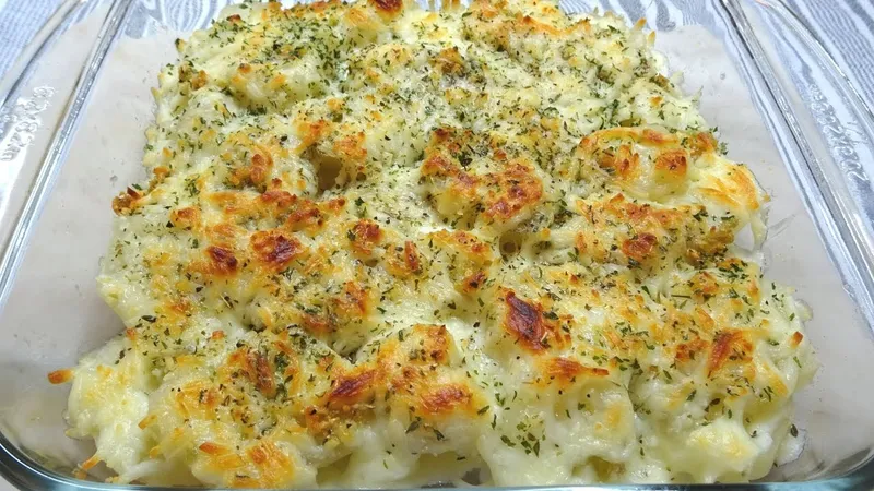 Receta Fácil de Papas al Horno con Queso Gratinado: Paso a Paso | 2023