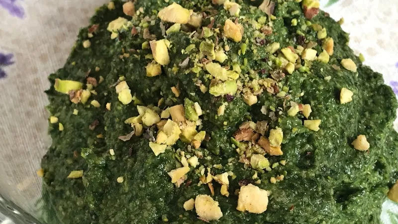 Receta Fácil de Pesto Vegano Saludable con Espinaca: Ideal para Cualquier Momento del Día