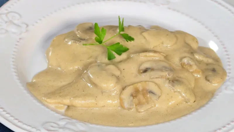 Receta de Pollo con Champiñones: Sabrosa, Fácil y Rápida | Cocina Gourmet
