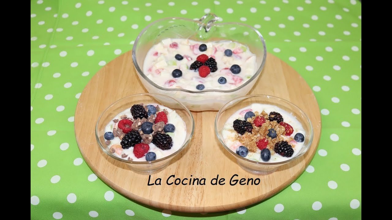 10 Deliciosos Vasitos de Fruta y Yogur con Miel para Empezar Bien el Día