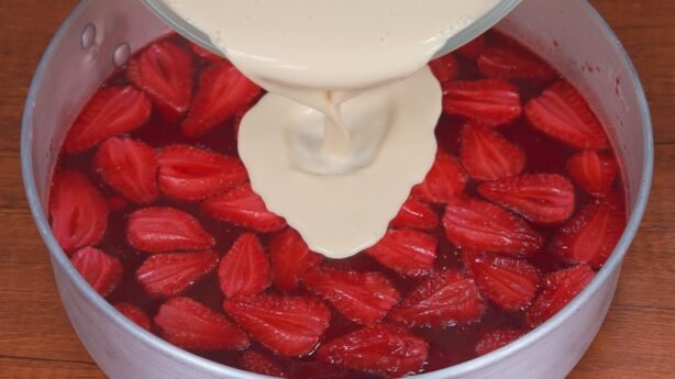 Receta facil de postre de fresa sin horno