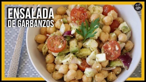 ¿Has probado ensalada de garbanzos con aguacate? Te sorprenderá