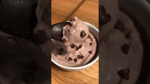 Cómo preparar bowls de yogur con cacao