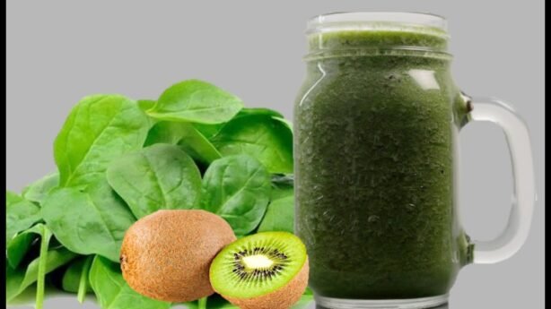 Smoothie de kiwi y espinaca casera sin complicaciones